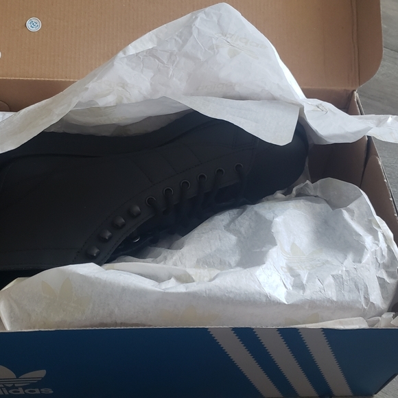 Adidas Superstar Sneakers - Picture 4 of 7